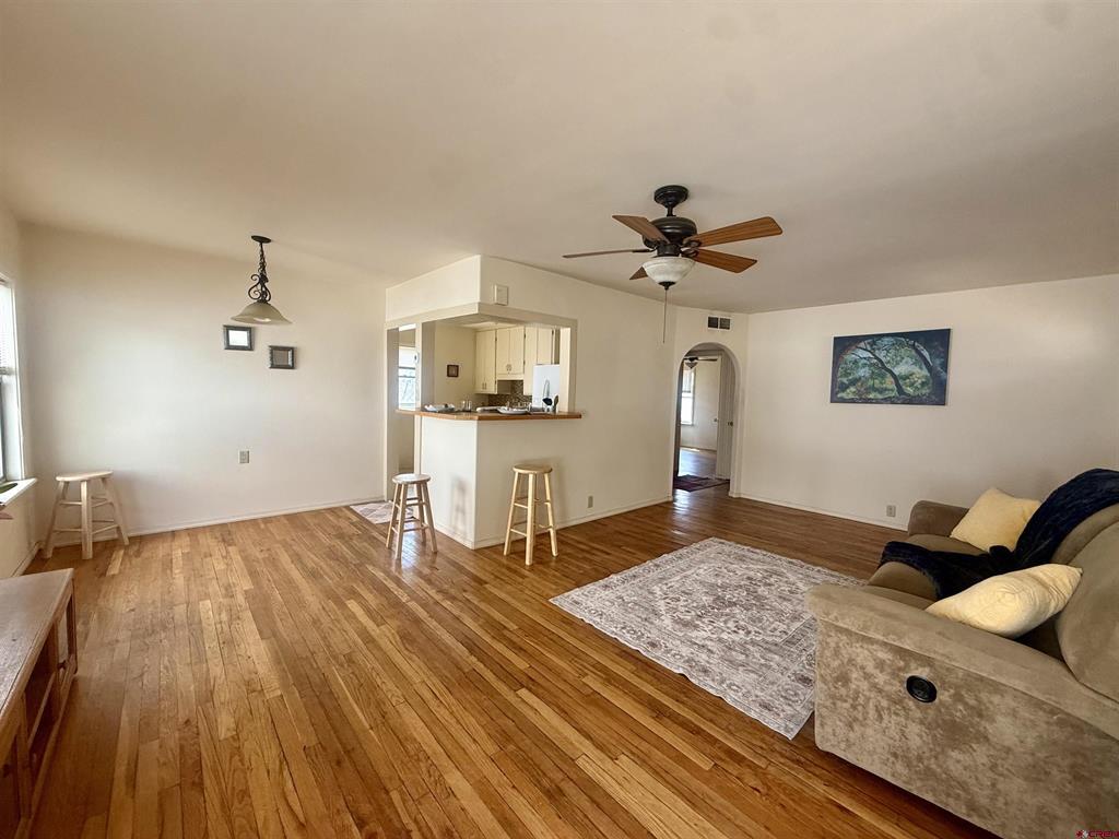 211 W Coronado Avenue Property Photo 11
