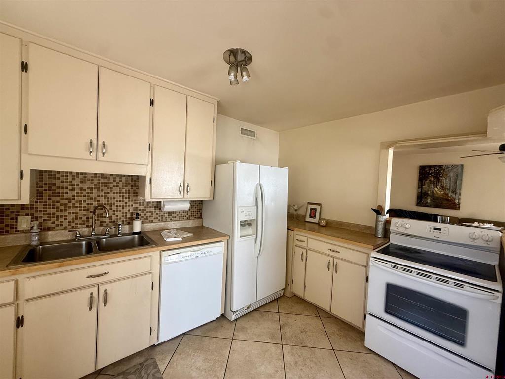 211 W Coronado Avenue Property Photo 19
