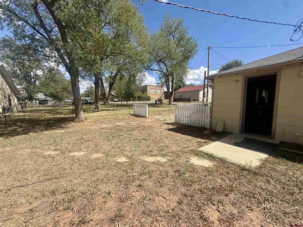 211 W Coronado Avenue Property Photo 39