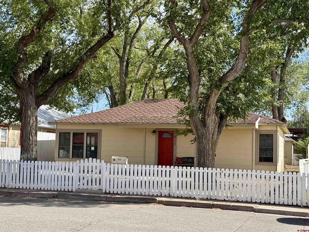 211 W Coronado Avenue Property Photo 42