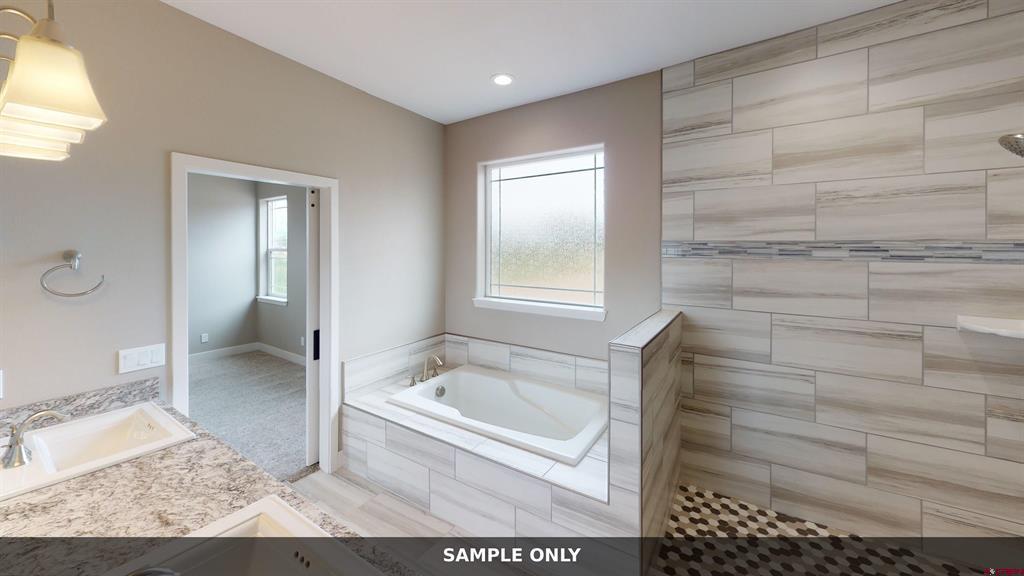 1156 Maroon Court Property Photo 6
