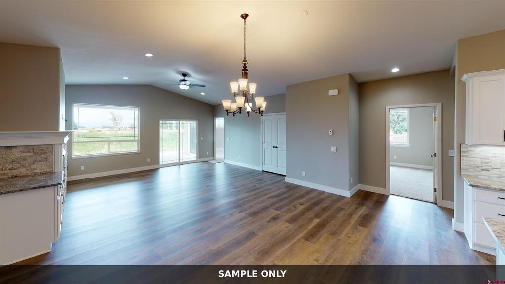 1156 Maroon Court Property Photo 9
