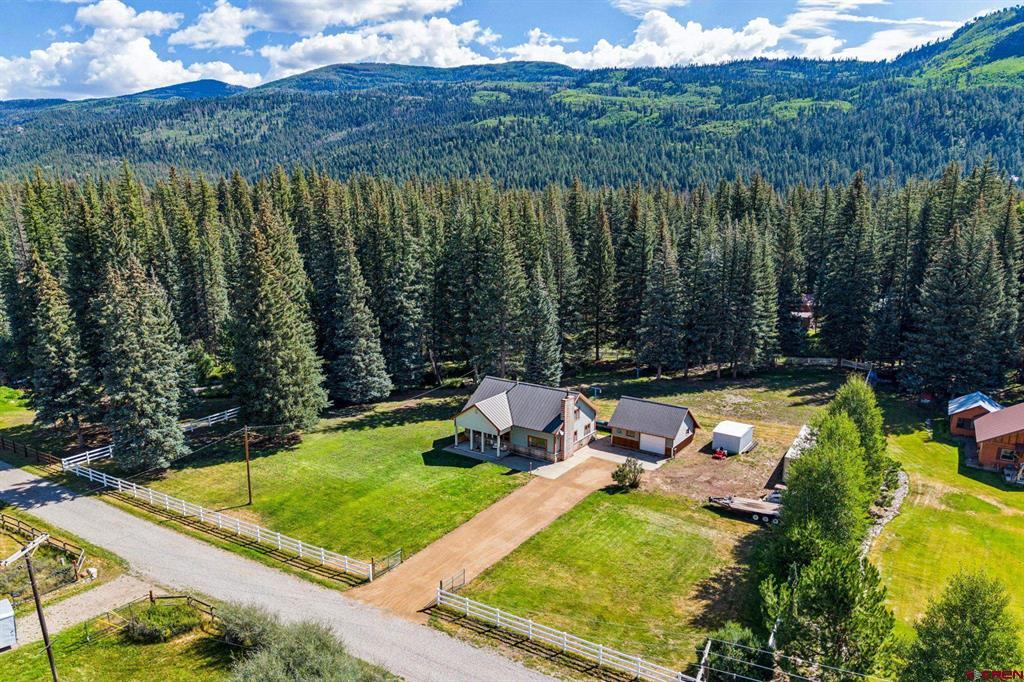 124 W Grimes Creek Road Property Photo 4
