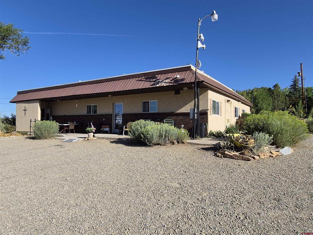 1345 S Broadway Property Photo 3