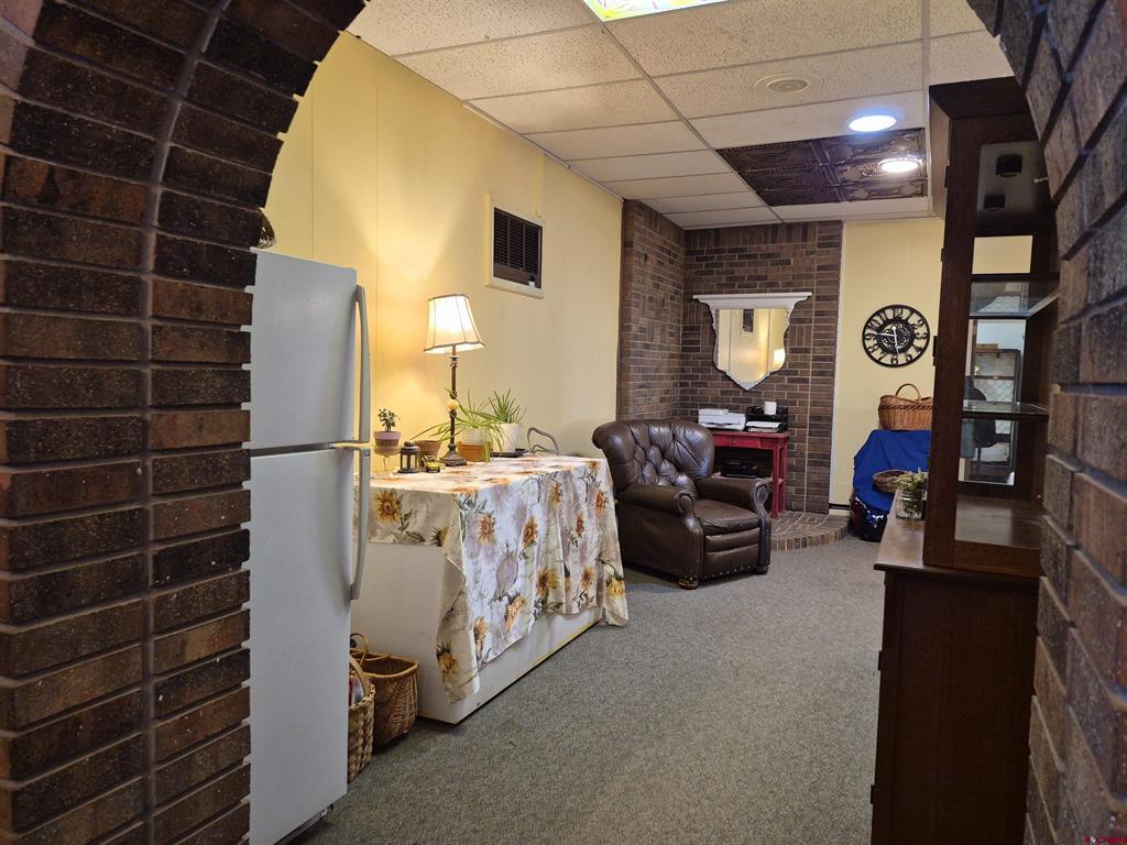 1345 S Broadway Property Photo 6
