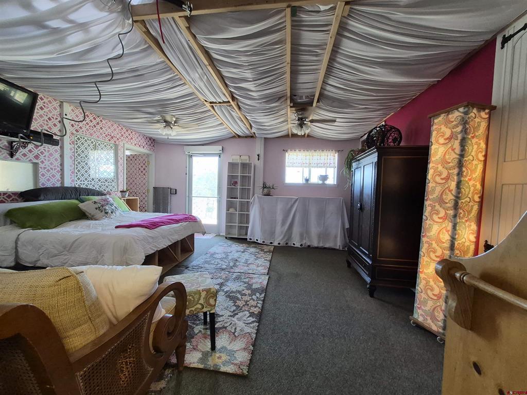 1345 S Broadway Property Photo 18
