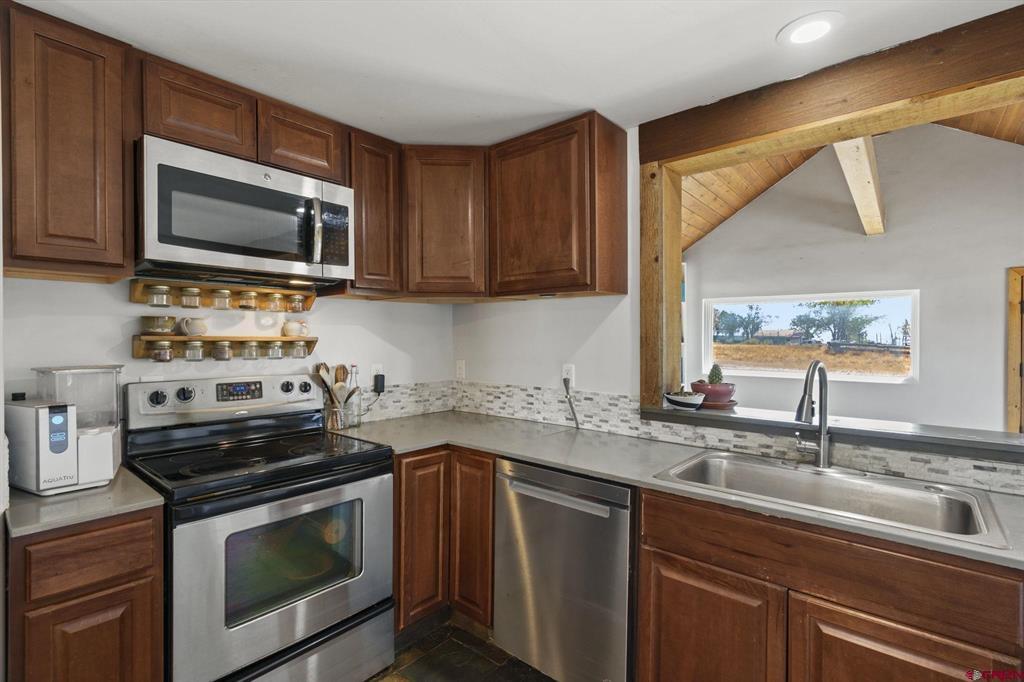 63 County Road 133d Property Photo 6