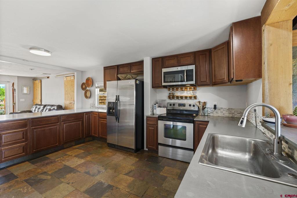 63 County Road 133d Property Photo 7