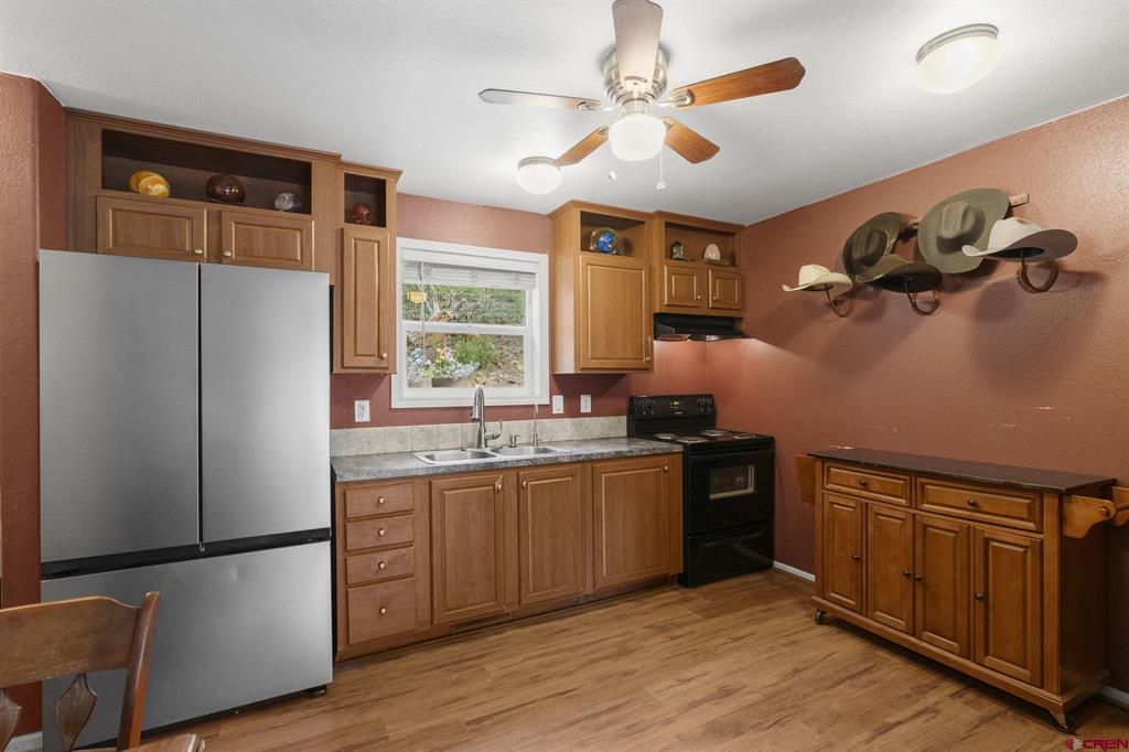 1645 Bear Creek Road Property Photo 3