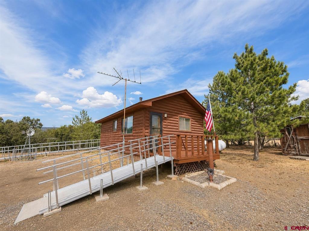 20495 2300 Road Property Photo 5