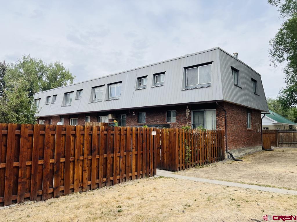 1109 S 5th Street Property Photo 5