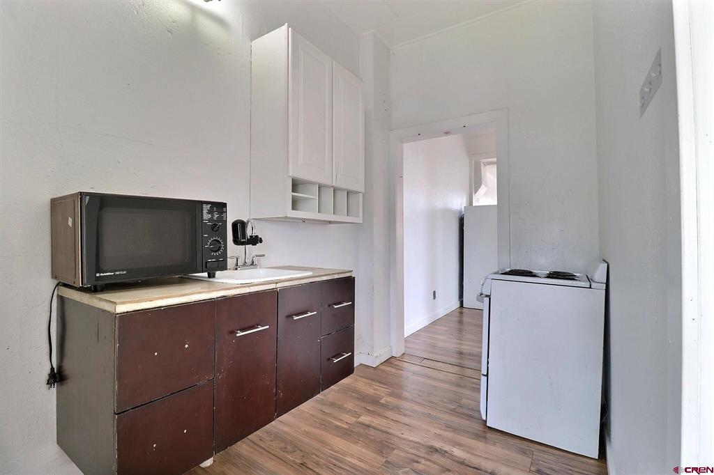 114 W 6th Street Property Photo 12