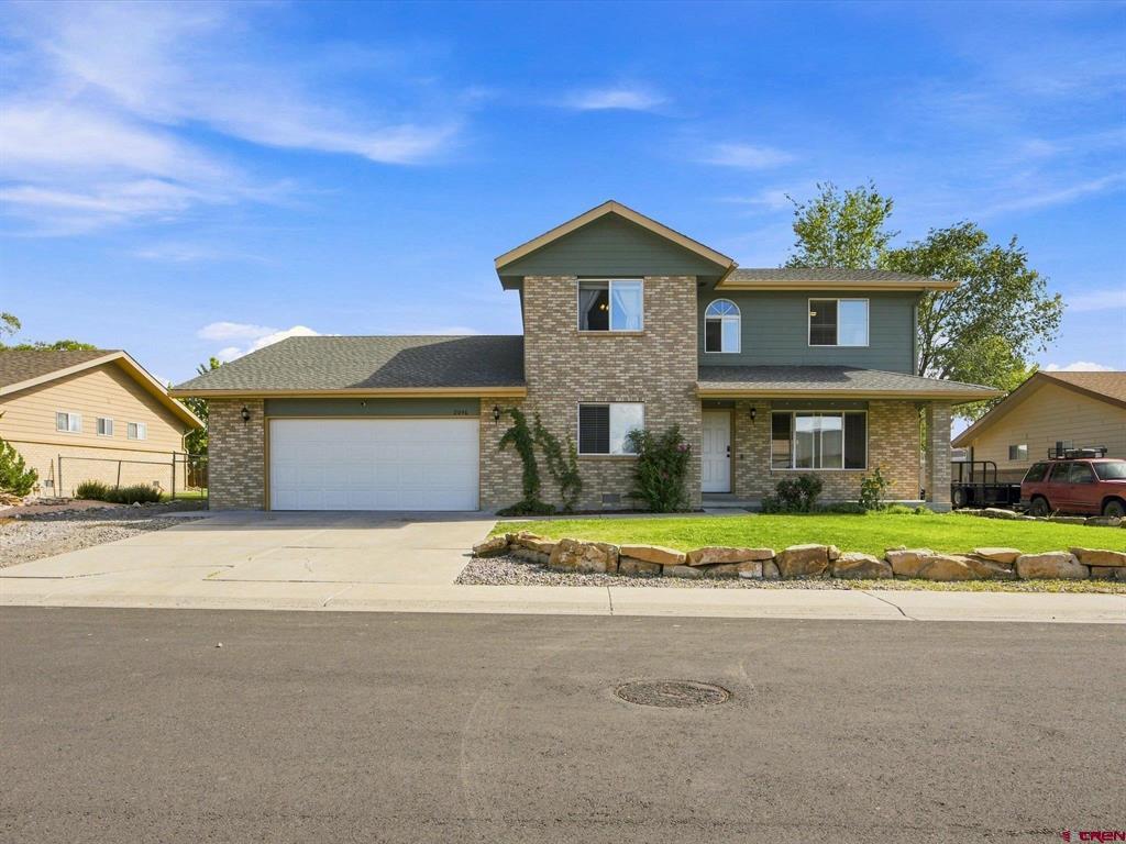 2046 Princeton Way Property Photo 1