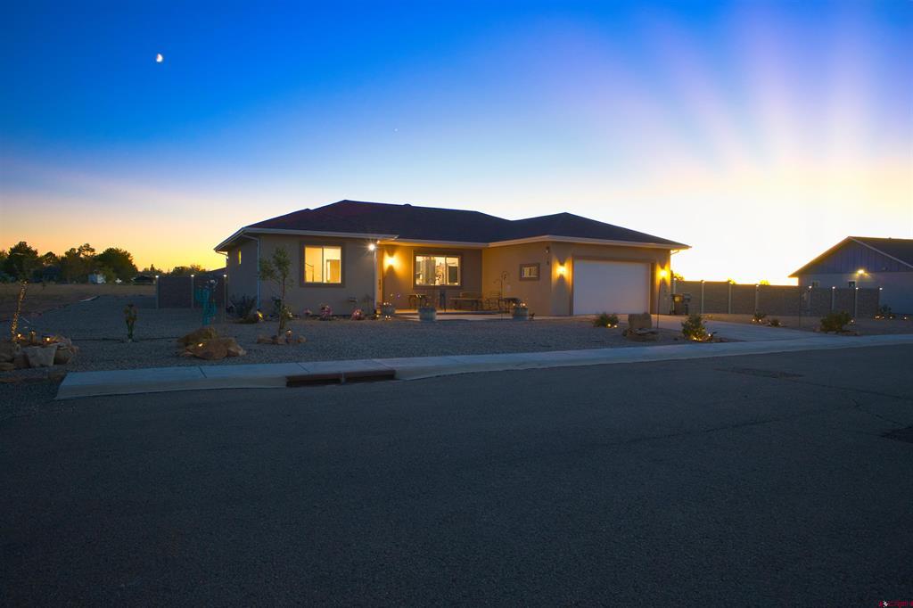 1720 Kaleigh Circle Property Photo 1