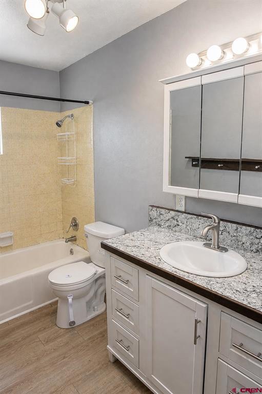 240 Cedar Street Property Photo 19