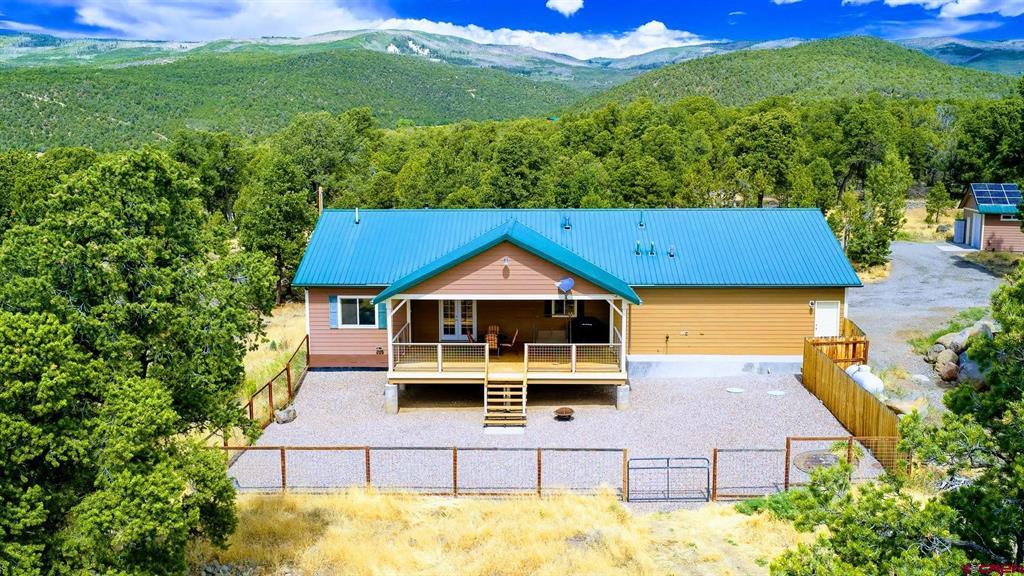 21166 Rustic Road Property Photo 4