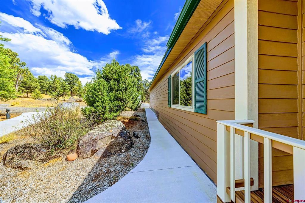 21166 Rustic Road Property Photo 8