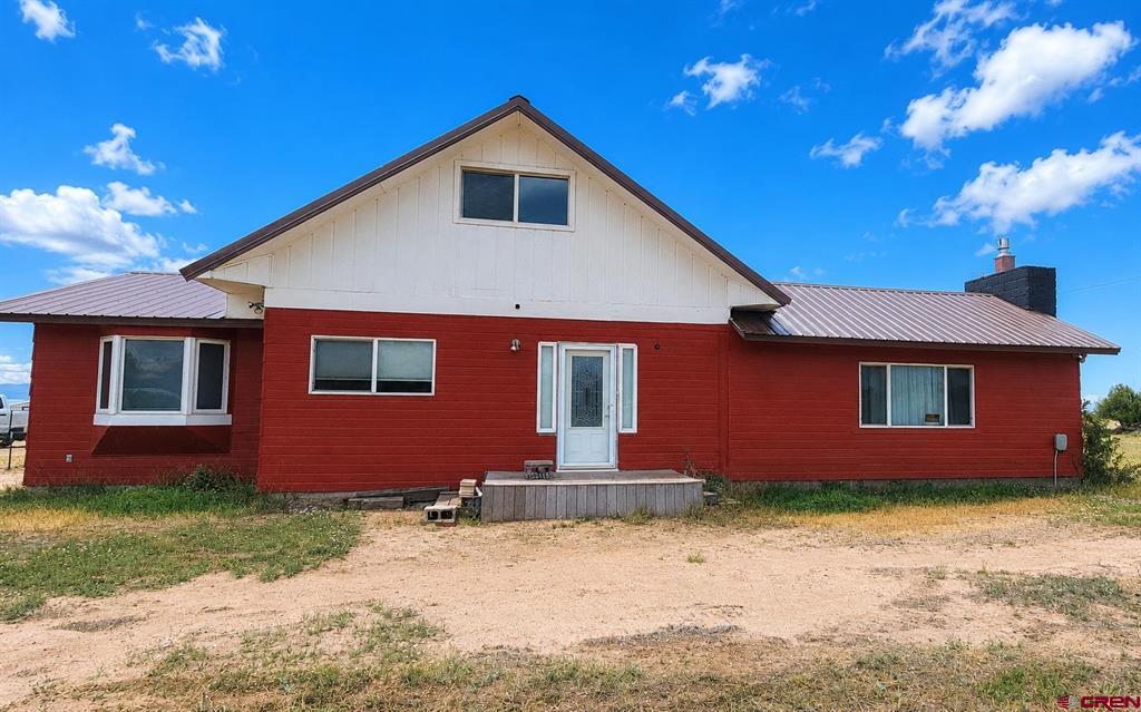 513 Railroad Street Property Photo 5