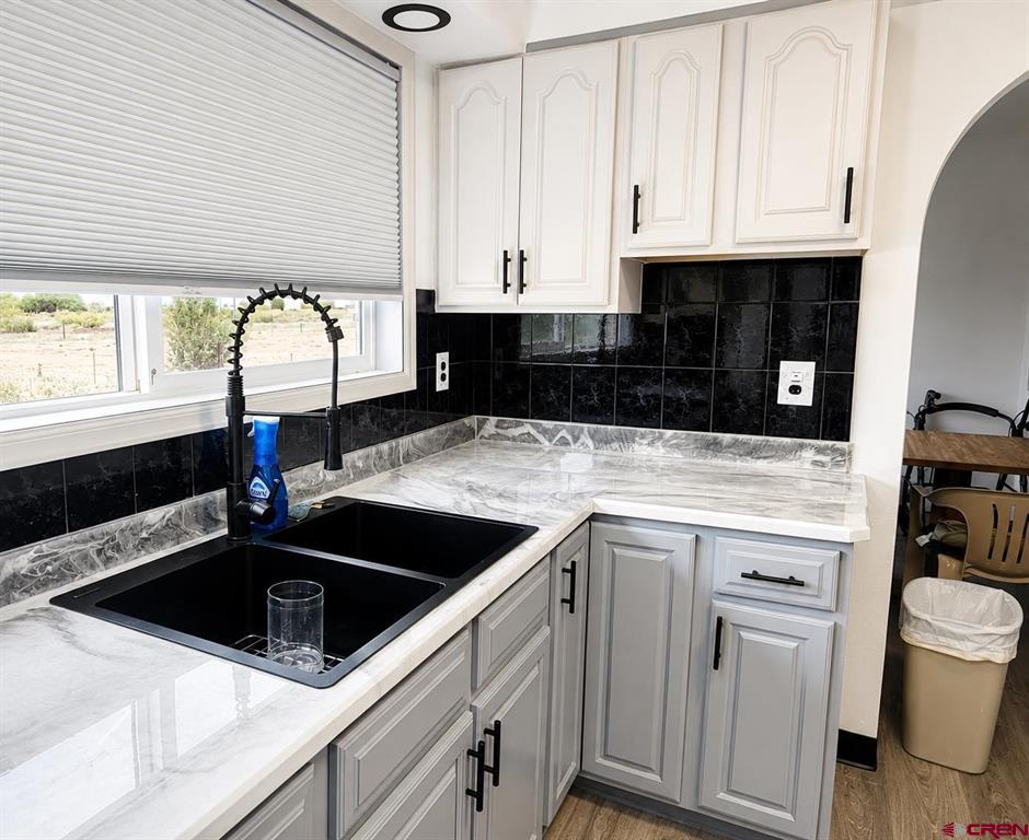 513 Railroad Street Property Photo 23