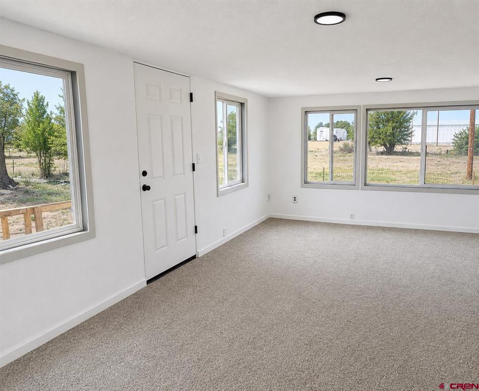 513 Railroad Street Property Photo 27