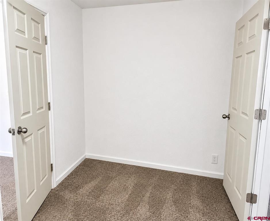513 Railroad Street Property Photo 28