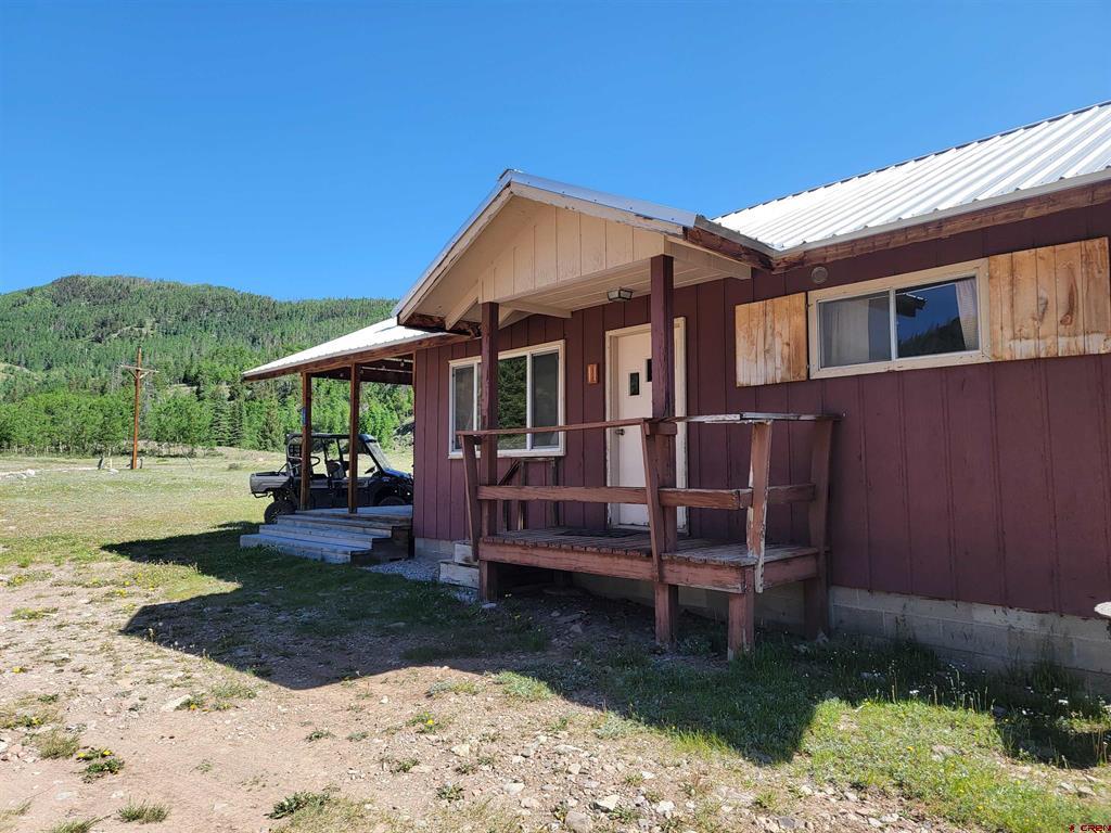 105 Sherry Lane Property Photo 1