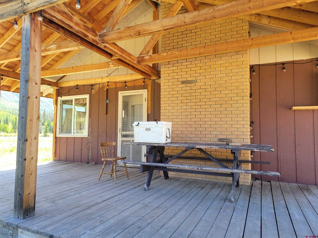 105 Sherry Lane Property Photo 3
