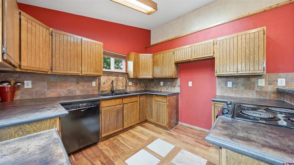 379 Explorer Court Property Photo 4