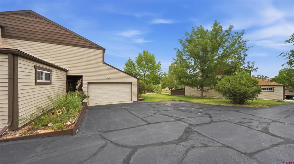 379 Explorer Court Property Photo 26