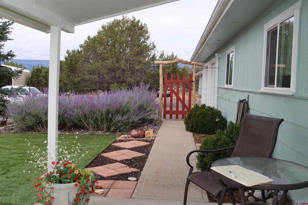 15827 Peach Road Property Photo 11
