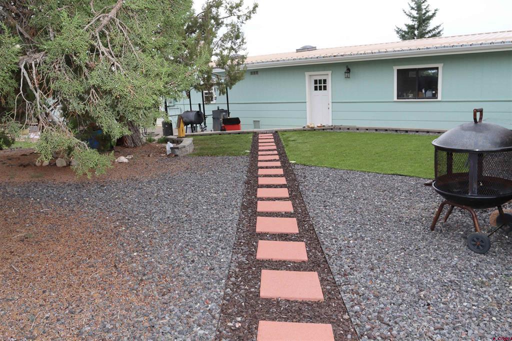 15827 Peach Road Property Photo 13