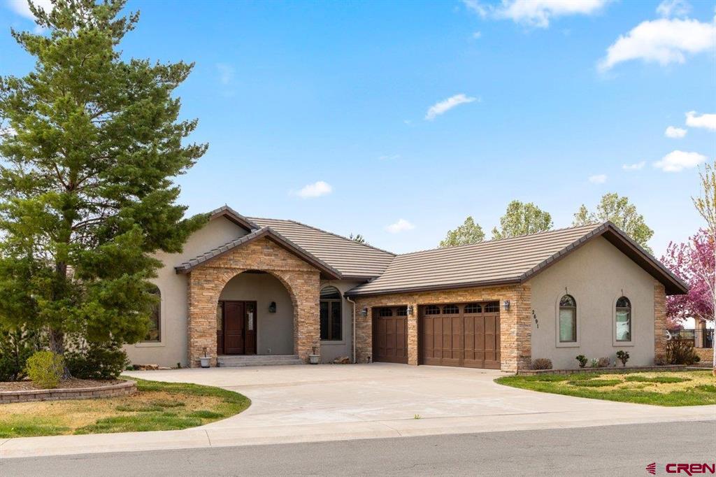 2691 Red Cliff Circle Property Photo 2