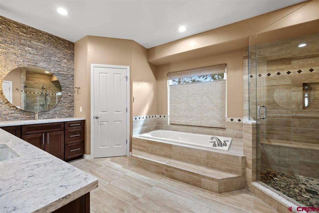 2691 Red Cliff Circle Property Photo 20