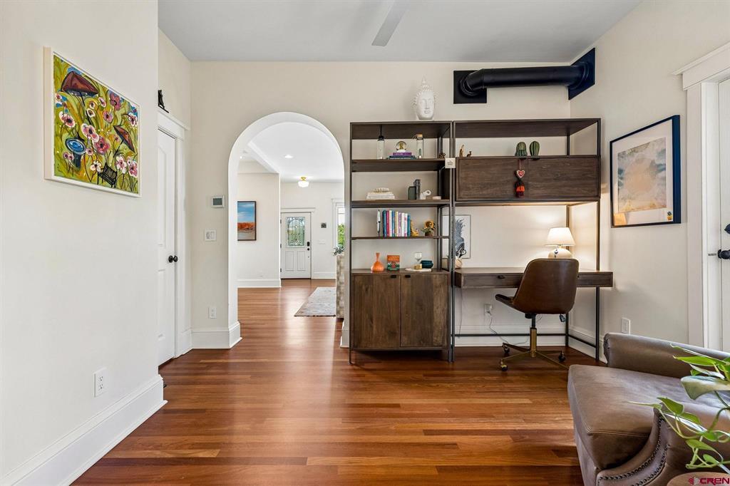 477 E 11th Street Property Photo 18
