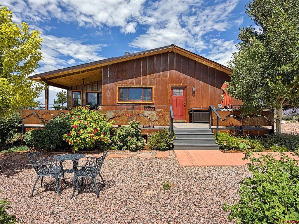 15195 2600 Road Property Photo 2