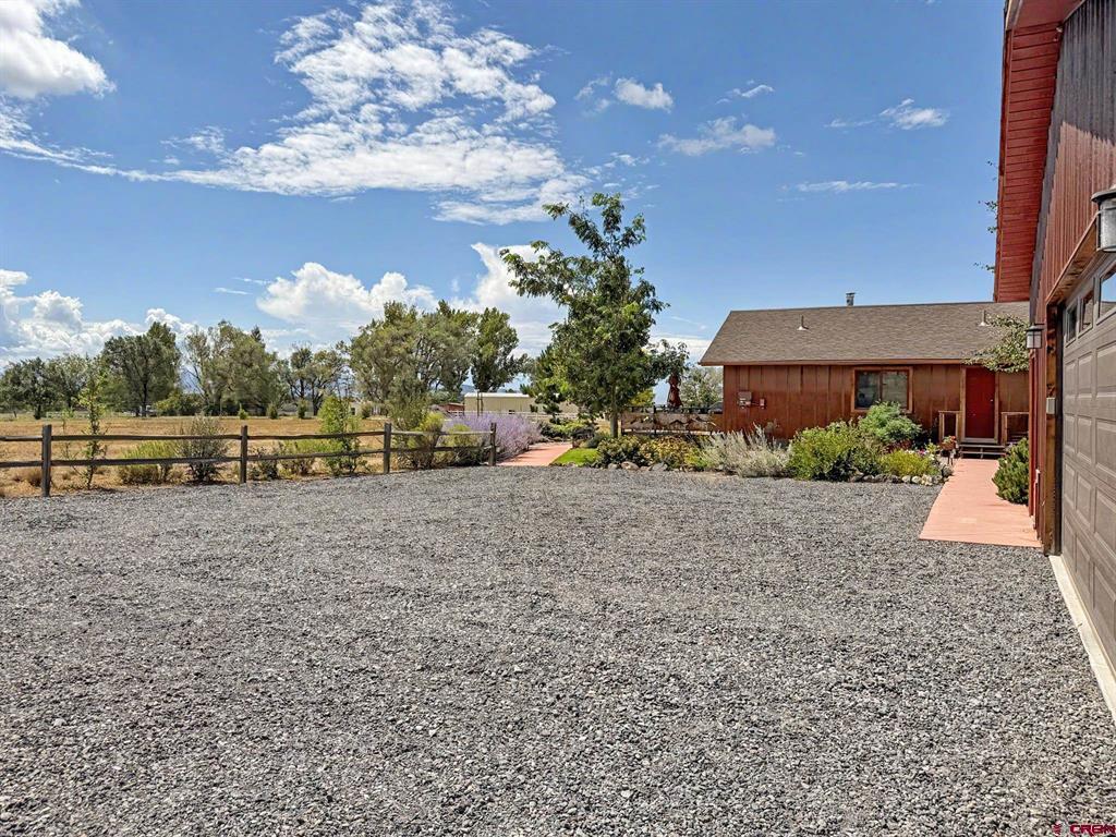 15195 2600 Road Property Photo 8