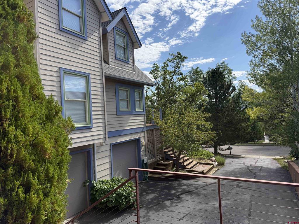 2305 N Glenisle Avenue Property Photo 29