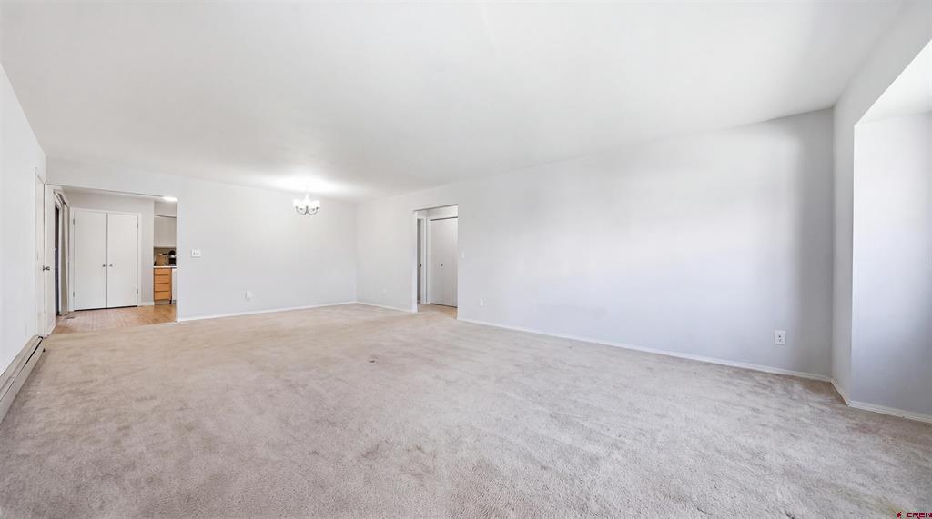 2048 Winston Way Property Photo 6