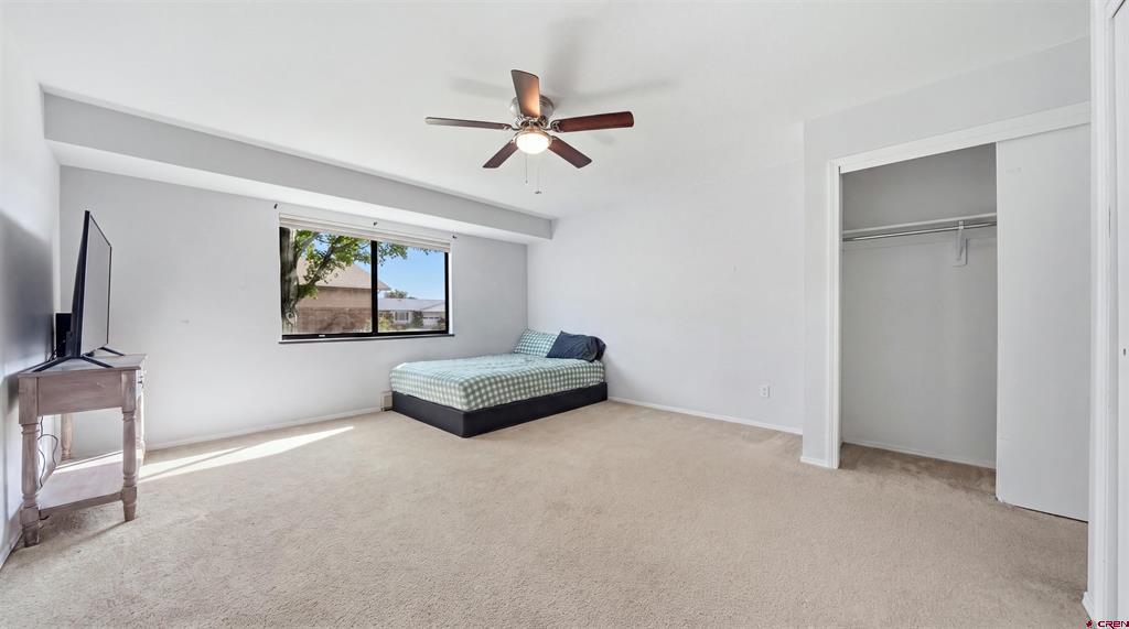 2048 Winston Way Property Photo 11