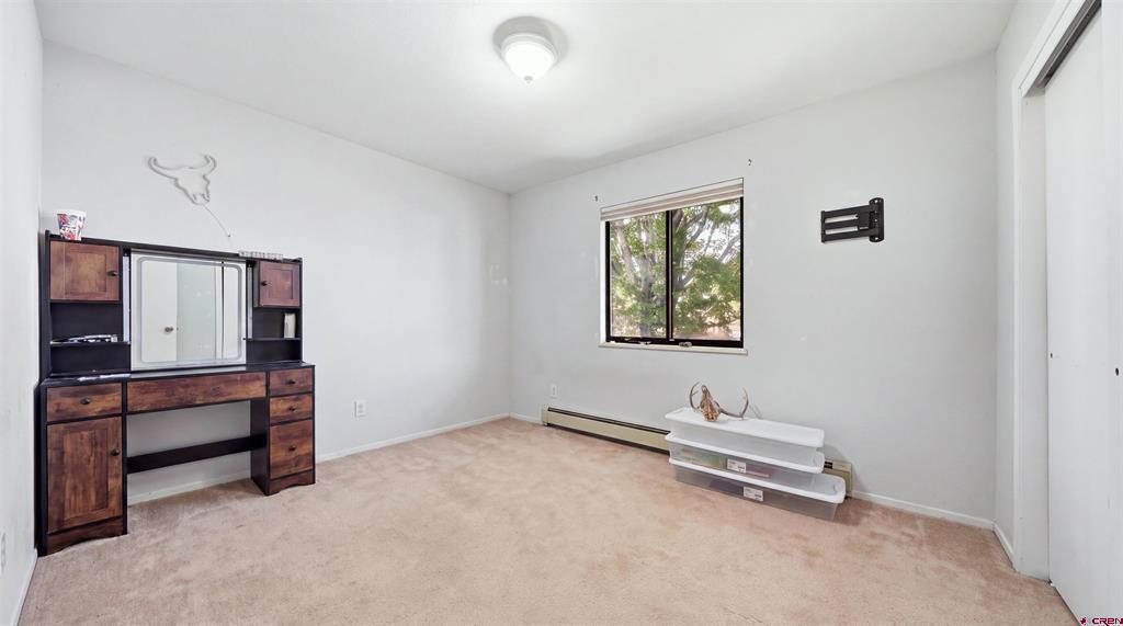 2048 Winston Way Property Photo 15
