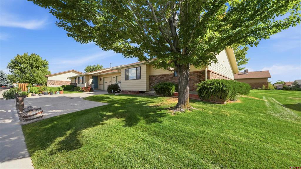 2048 Winston Way Property Photo 22
