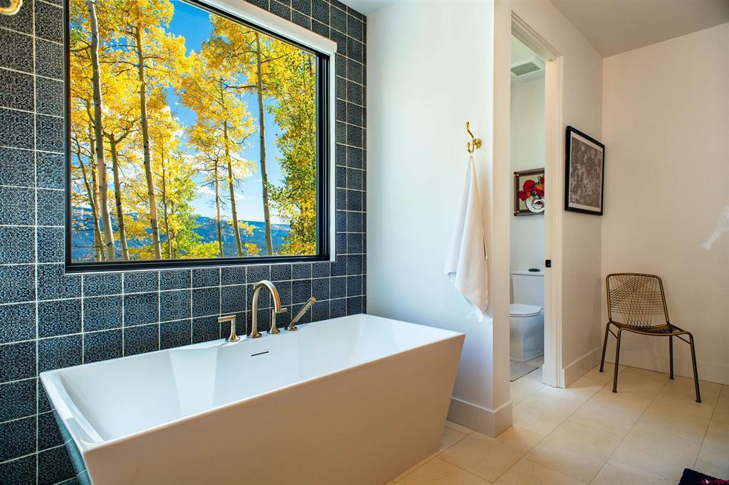 217 Scotch Creek Drive Property Photo 28