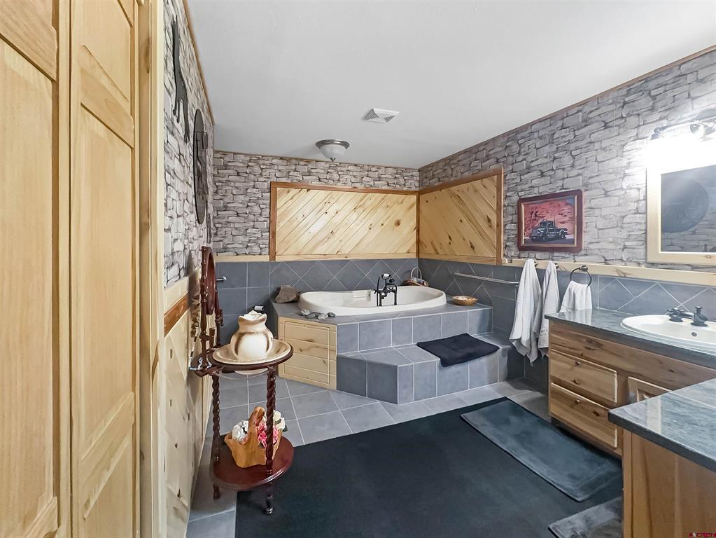20889 Road W Property Photo 25