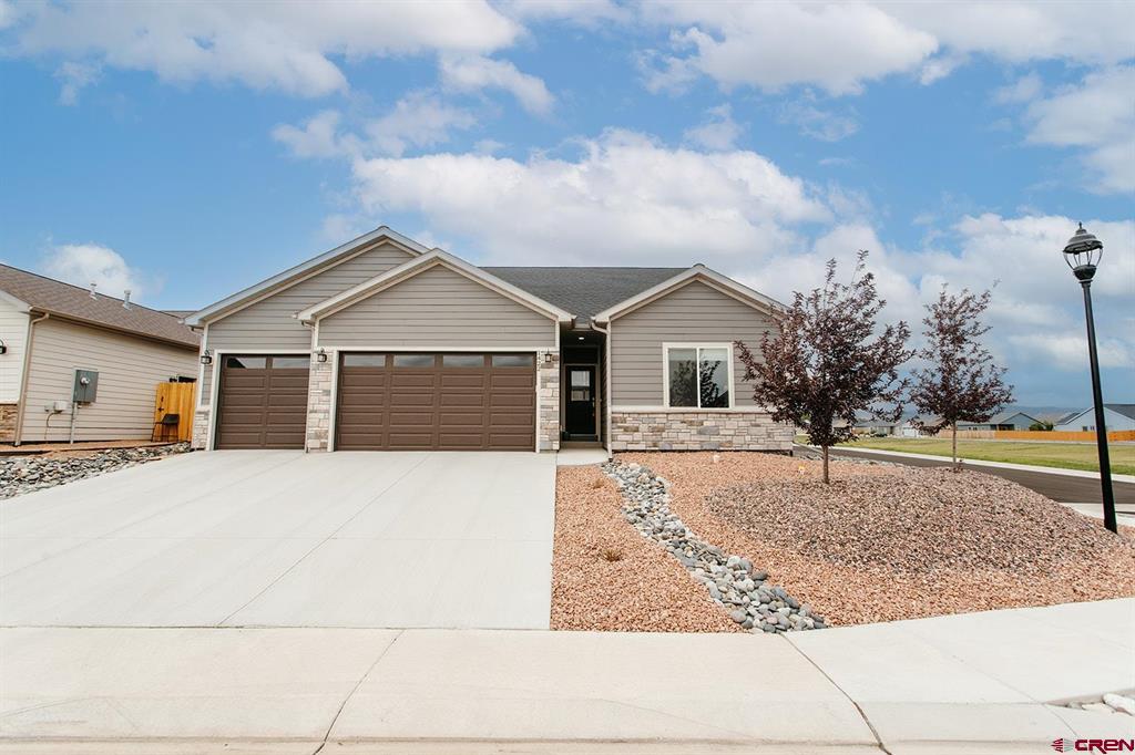 1422 Fivemile Creek Avenue Property Photo 1