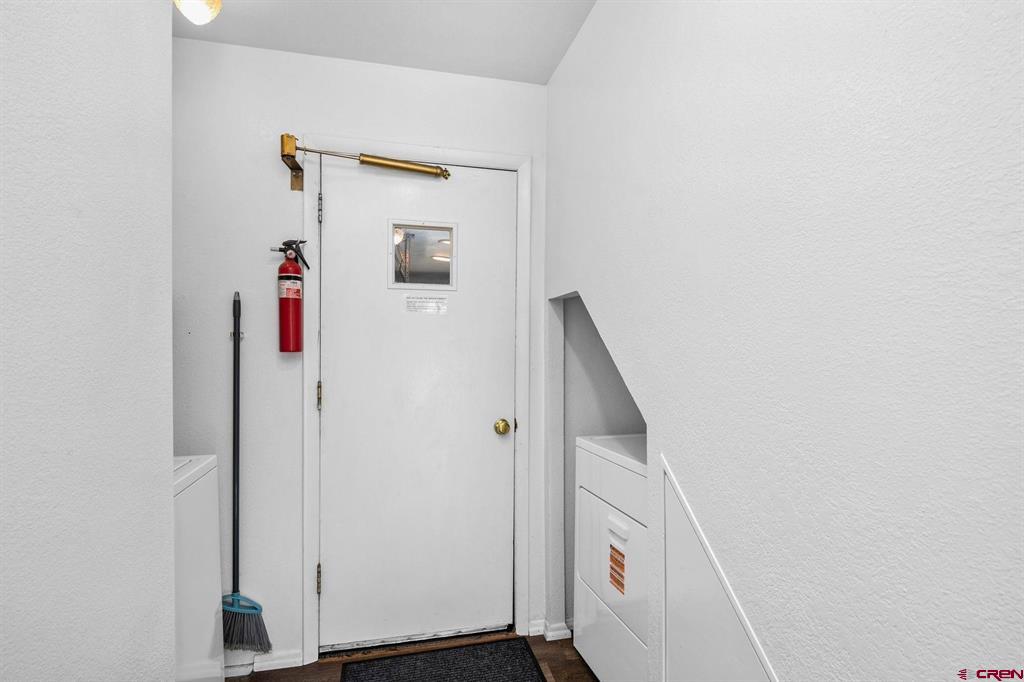 2 Elcho Avenue Property Photo 28