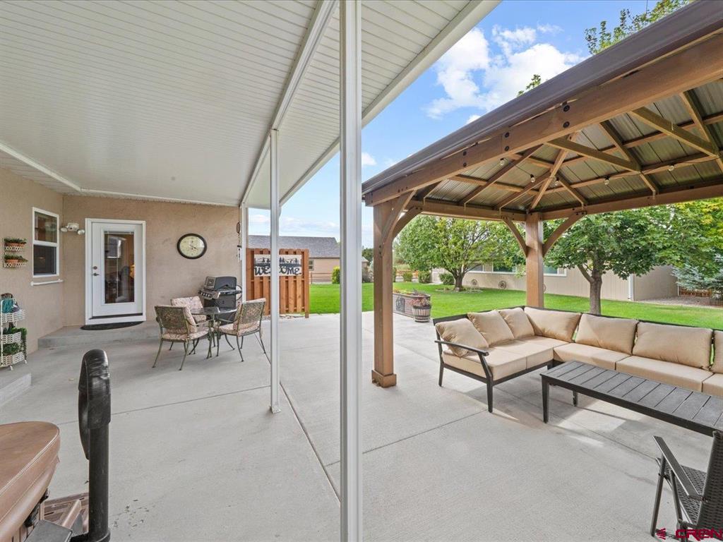 68000 Tumbleweed Road Property Photo 34