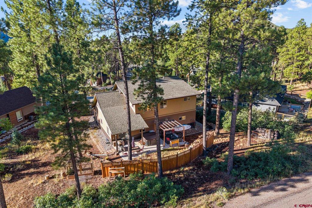 118 Big Bend Court Property Photo 2
