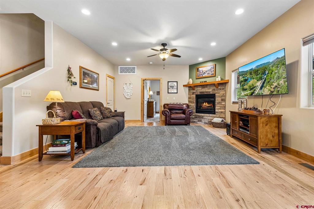 118 Big Bend Court Property Photo 3