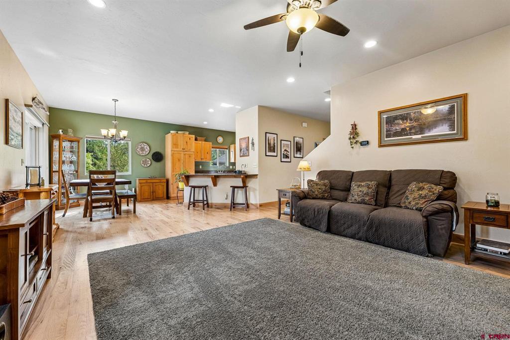 118 Big Bend Court Property Photo 4