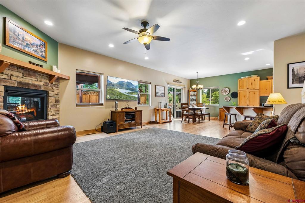 118 Big Bend Court Property Photo 5